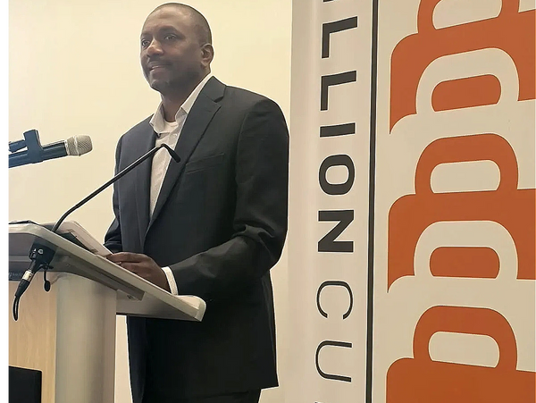 Here is Dale Fairclough of Achieve Coaching and Consulting presenting at 1M Cups - Lehigh Valley PA