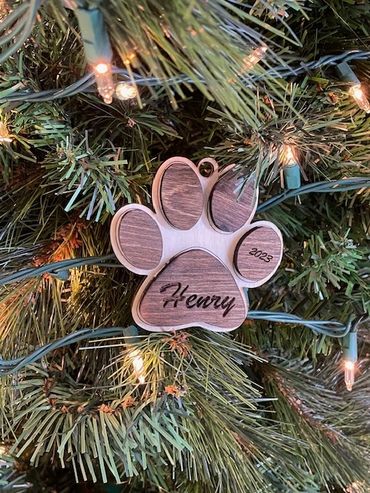 Peraonalized dog paw ornamanet