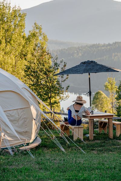 The stunning view of Kootenay River and mountains from our glamping area.