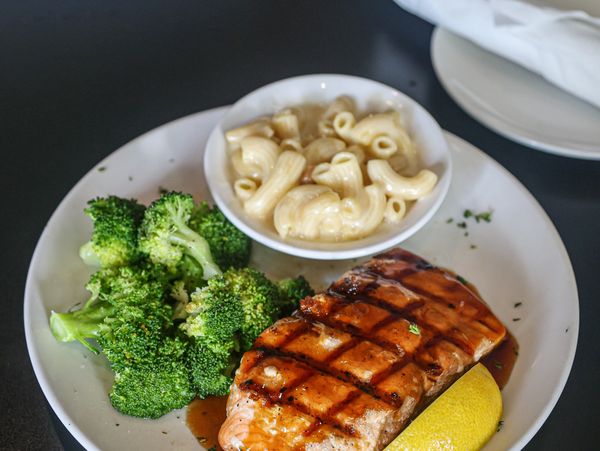 Grilled salmon with fresh broccoli and mac & cheese, Bristol Bar & Grille East