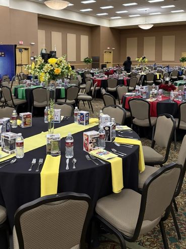 Colorful linens from Rent N Rave Rentals, Louisville, Kentucky 