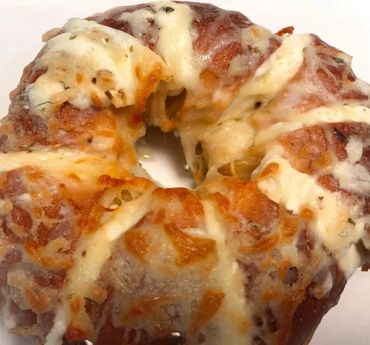 Cheesy garlic stuffed bagel