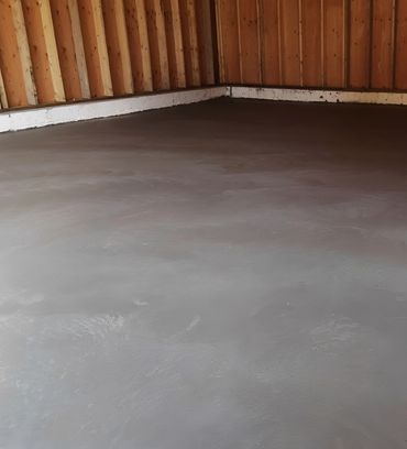 Concrete foundation wall construction
