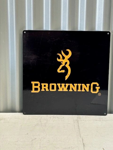Browning Sign Router BROWNING ARMS CO 585 MM X 585 MM METAL SIGN