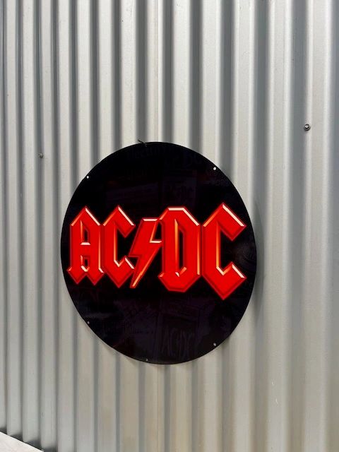 AC/DC 560 MM DIAMETER ROUND METAL SIGN