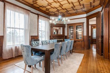 classic design of a dining area