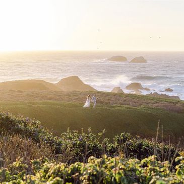 Monterey Bay wedding
Carmel- by-the-sea wedding
Coastal/beach wedding
California wedding planner