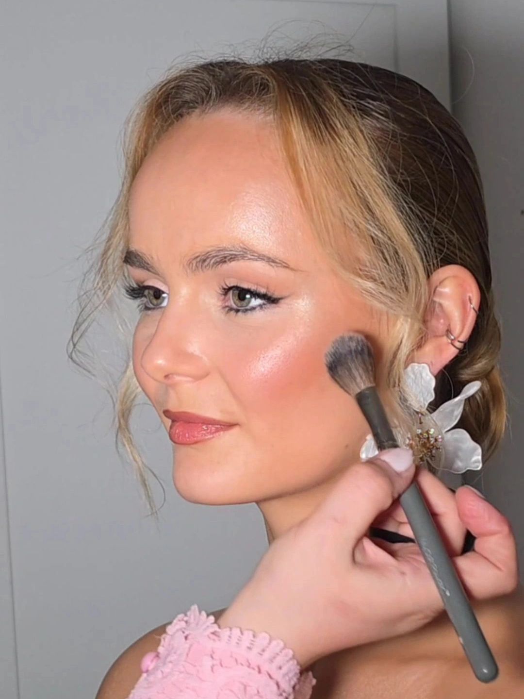 Soft Glam make-up for bride and special occasion 