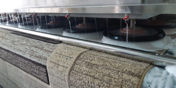 تنظيف السجاد الآلي
