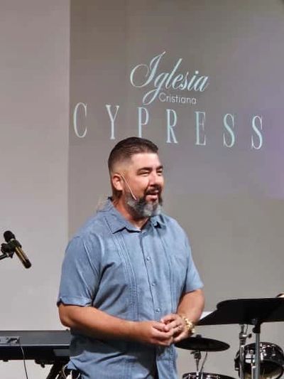 Pastor Janoi López 