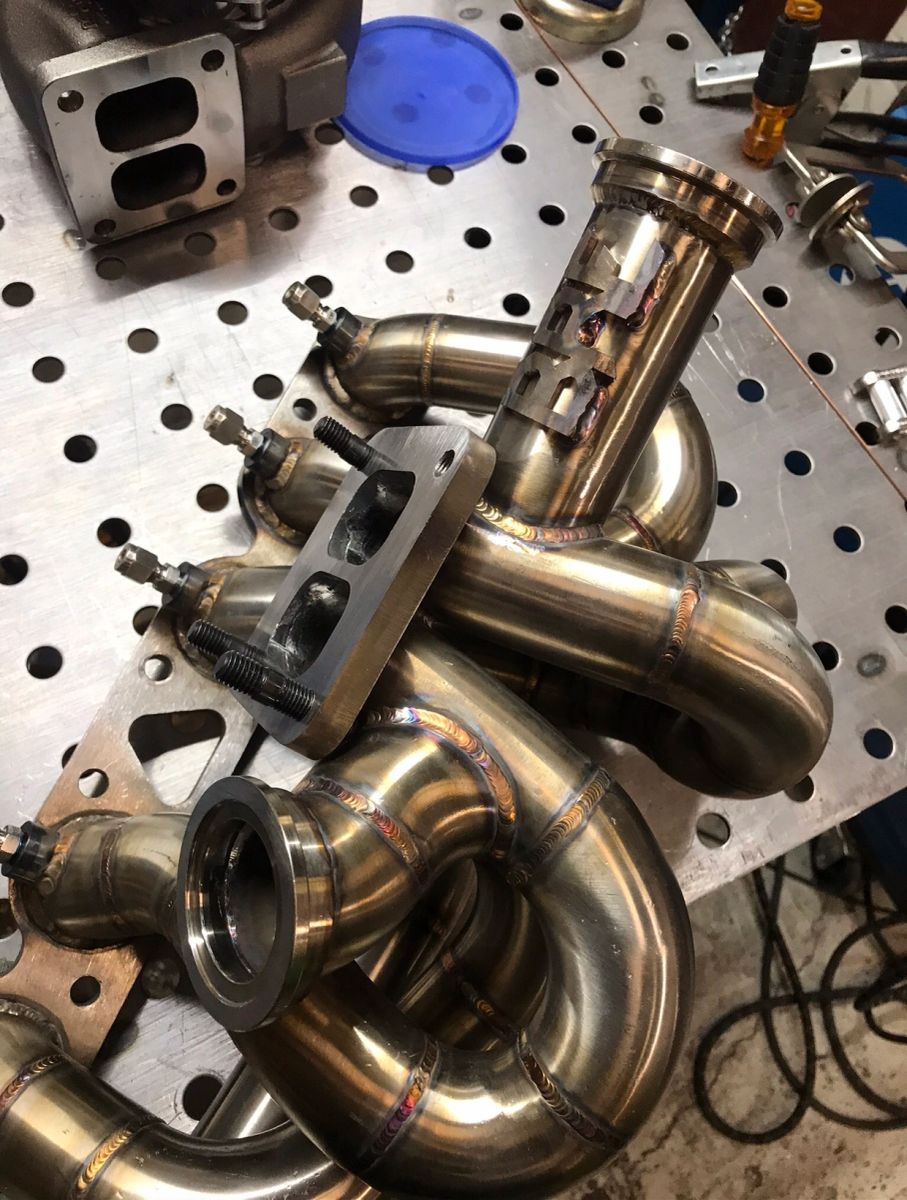 BRE Stainless Steel Fabricated T4 Twinscroll Turbo Manifold for 2JZ-GE Dual Turbosmart Flange