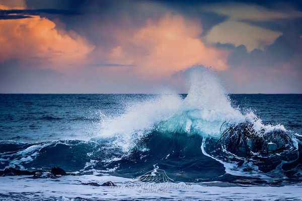 Contrast / calm and energy / sea and sky / and colour ...