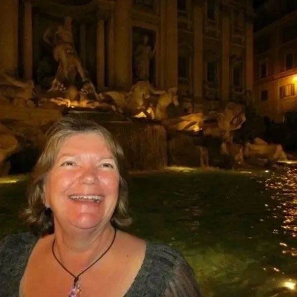 Lavinia at the Trevi fountain, Roma Italia in 2012