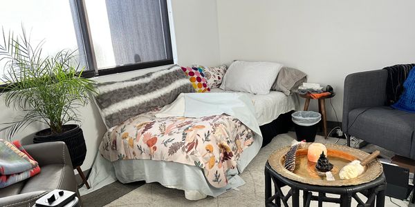 Example of room at Satya Therapeutics.