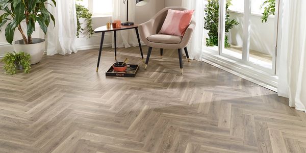 Laminate herringbone flooring 