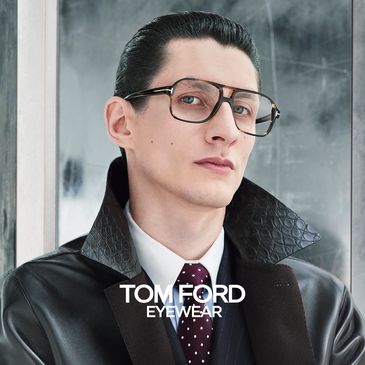 Man wearing Tom Ford Plastic Aviator Spectacles