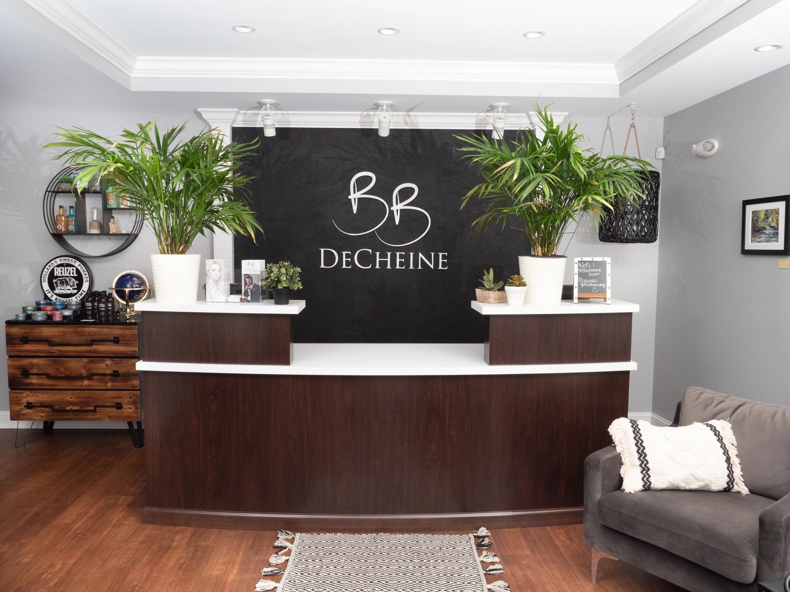 BB DeCheine