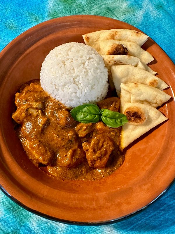 Butter Chicken with Rice and Naan