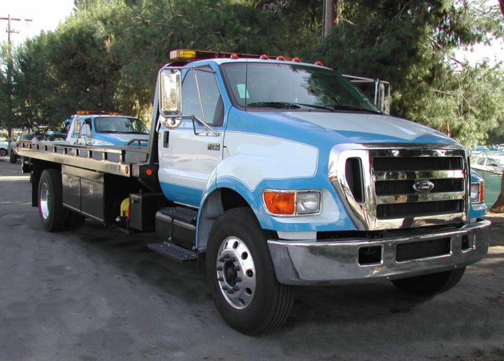 Super Tows LLC logo