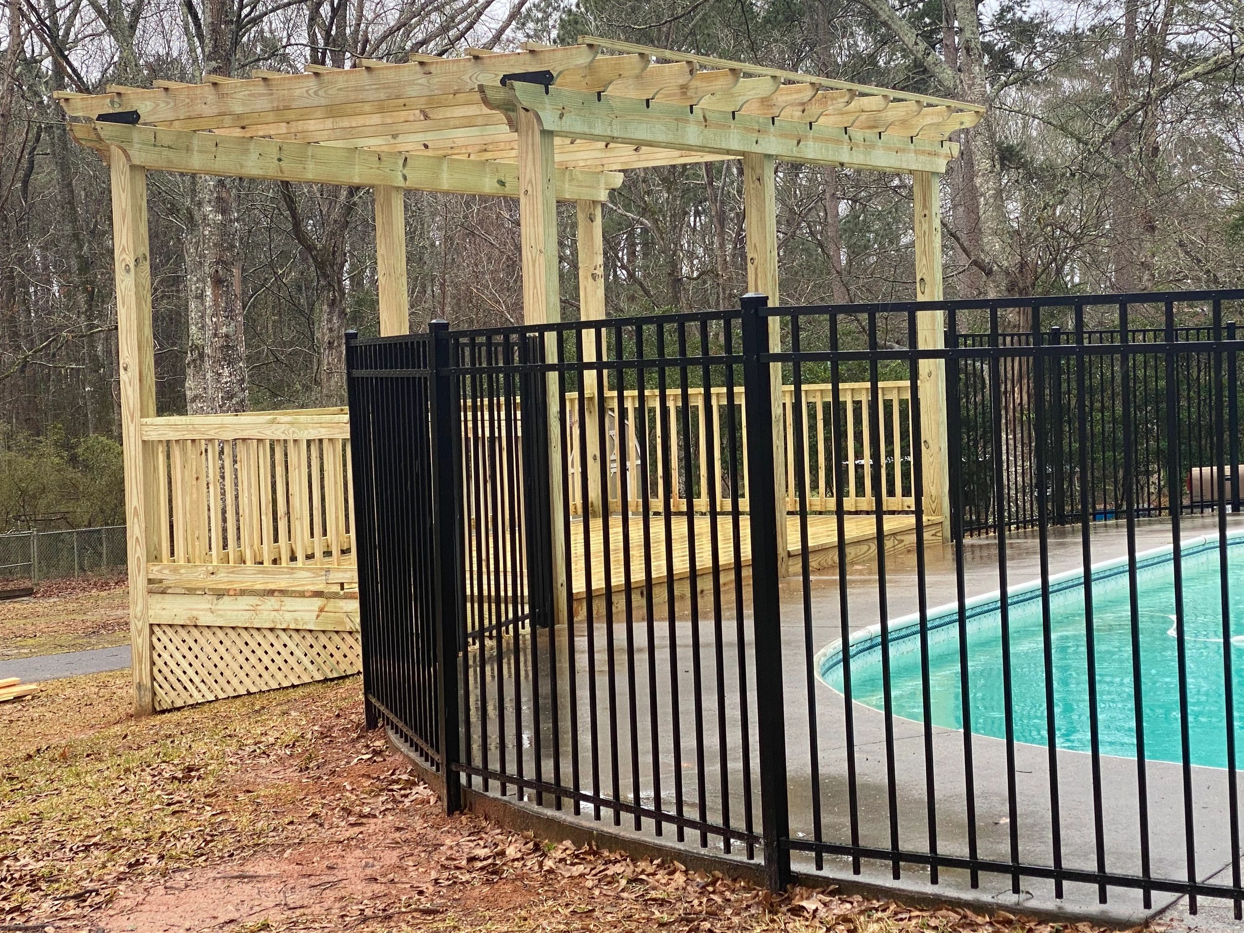 5 Key Areas for Selecting the Best Fencing Company