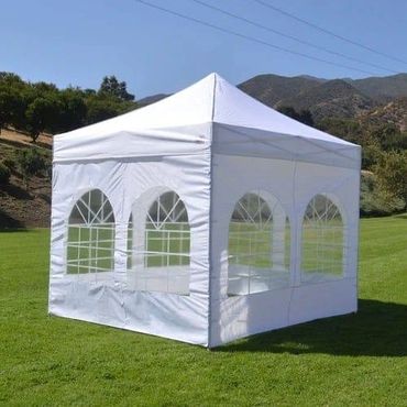 Tente style Pop up - 10 à 20 personnes 115$ à 450.00$ Contactez nous pour une soumission détaillée.