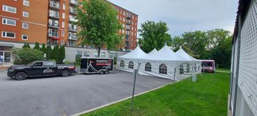 Tente marquise   20 à 180 personnes .  250.00$ à 2200.00$ - Contactez nous pour un devis détaillé