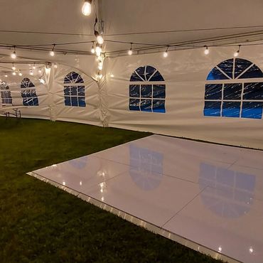 Tente marquise   20 à 180 personnes .  250.00$ à 2200.00$ - Contactez nous pour un devis détaillé