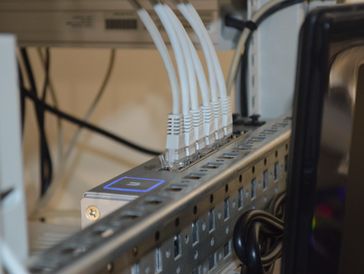 Patch cable hook up 
