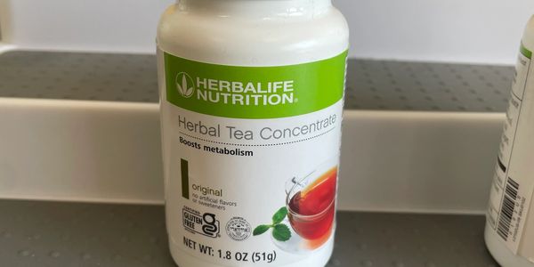 Herbalife Nutrition Herbal Tea Concentrate container.