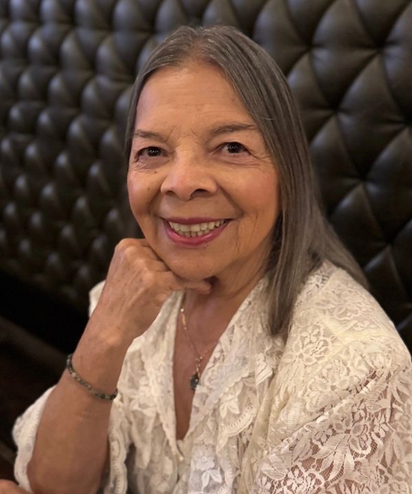 Emely R Jordan .  Akashic Record Reader. A.M.A.H.T Master & Reiki Master. Arlington Heights IL.