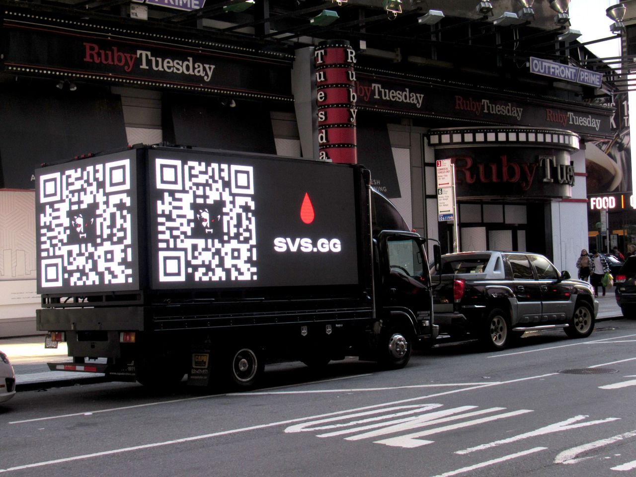 Case studies worldwide echo an undeniable trend: digital billboard trucks drive successful marketing campaigns.