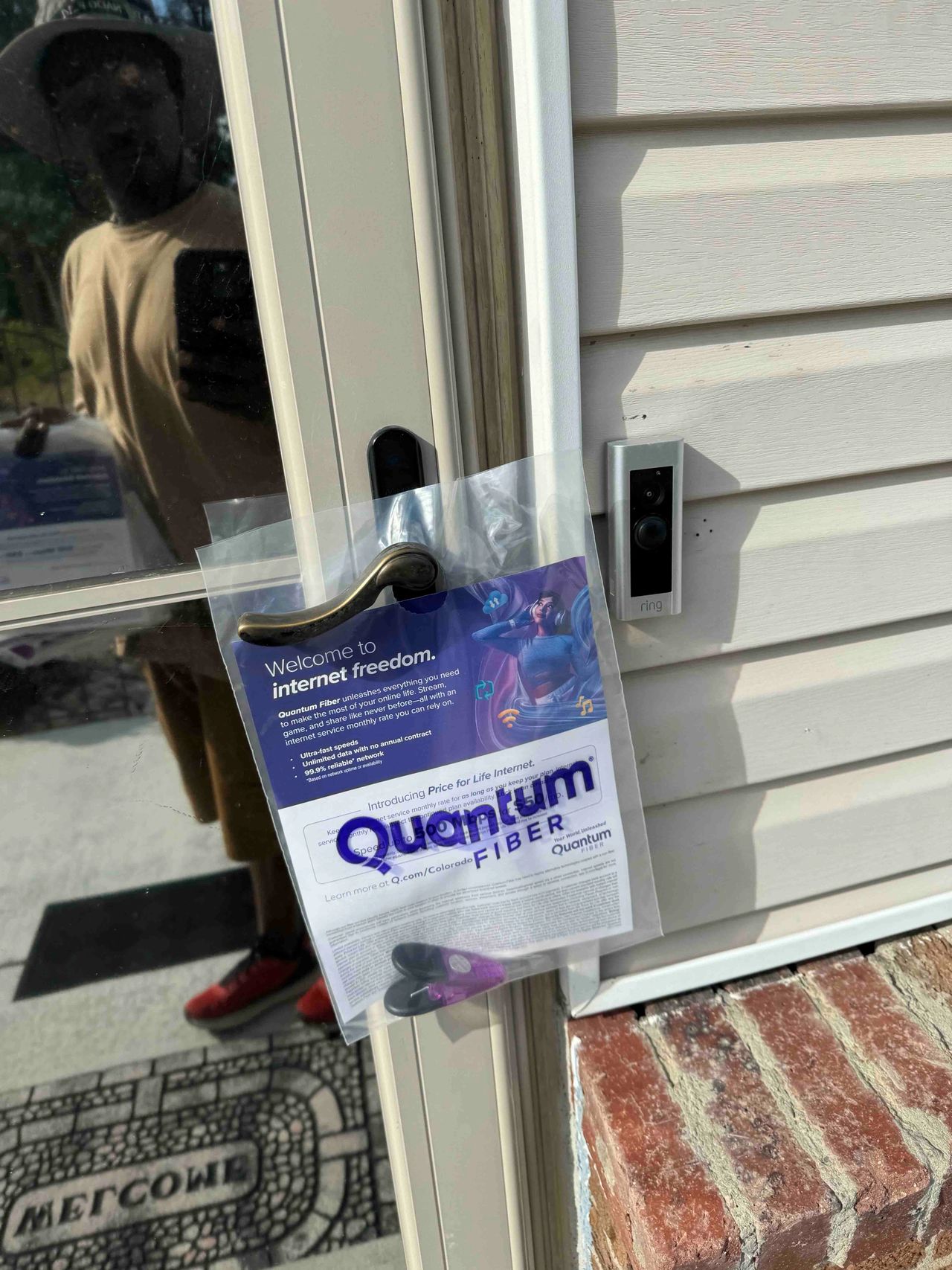 Nashville ranks high for entrepreneurial growth, making it an ideal market for innovative marketing strategies. Door Hanger Promotions in Tennessee: Hyperlocal Marketing