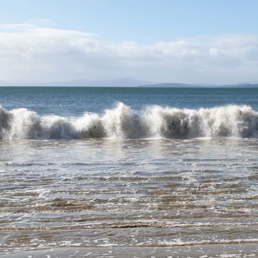 Breaking waves at the beach