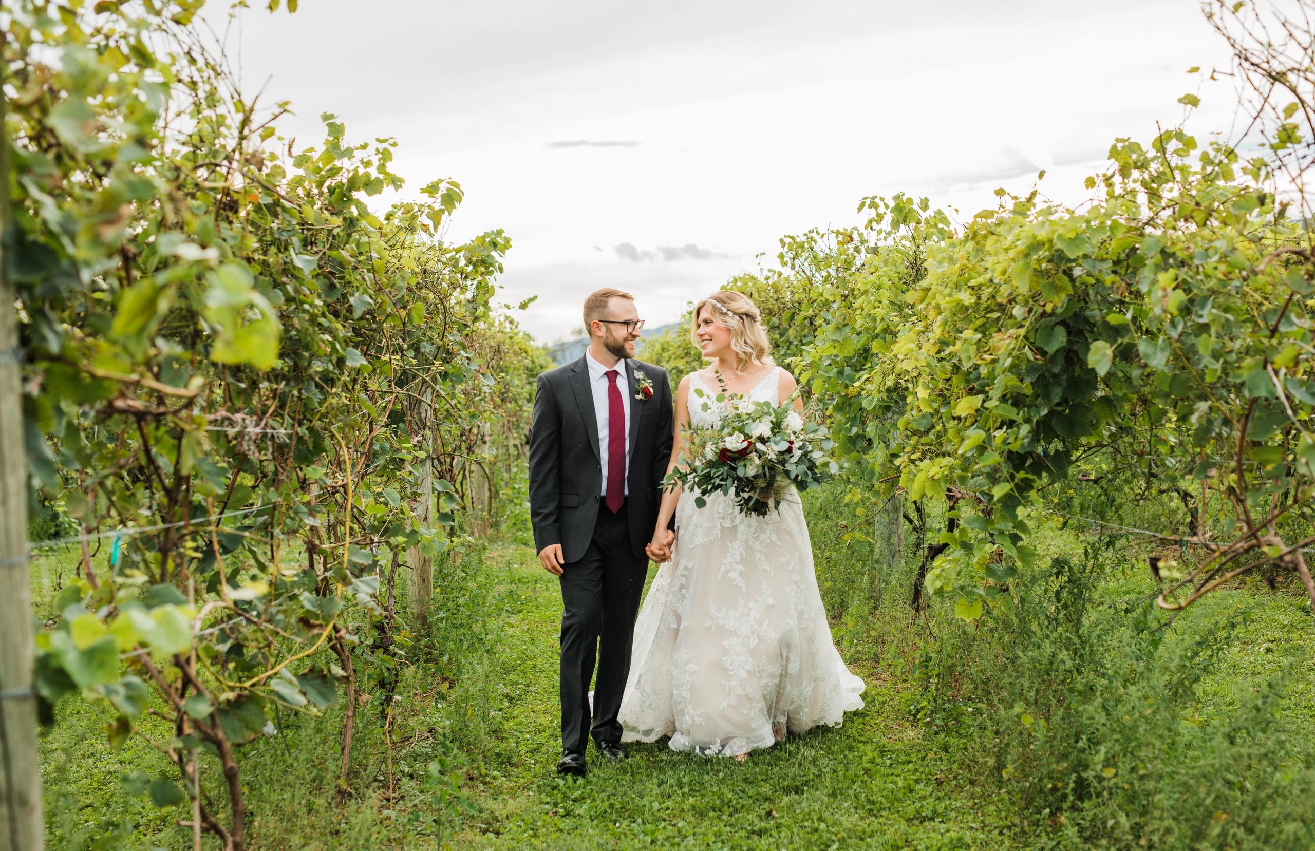 Juniata Valley Winery outdoor wedding
