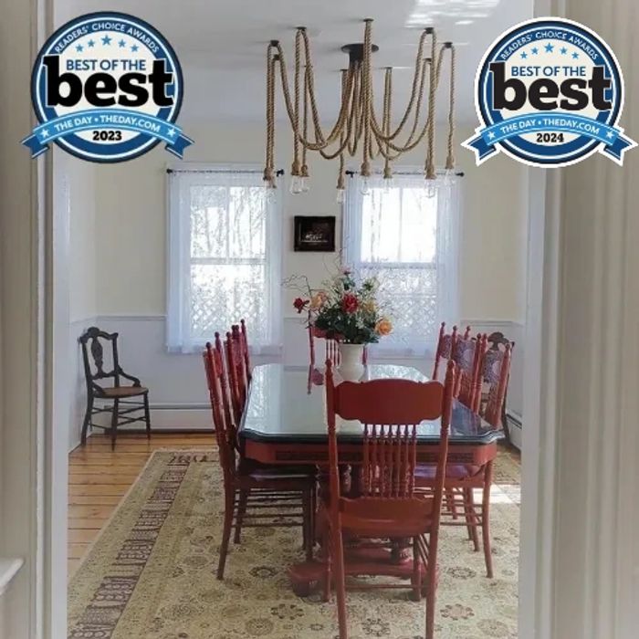 Queen Bee Cleaning is the winner of the 2023 Readers Choice Award for Best Cleaning Services.