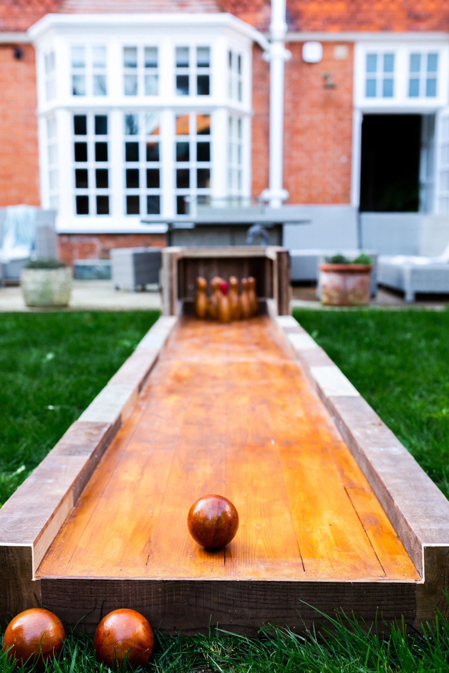 Looking for vintage garden game hire in Kent?