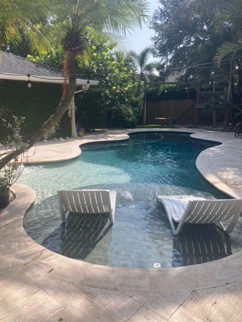 Parrydise Pools