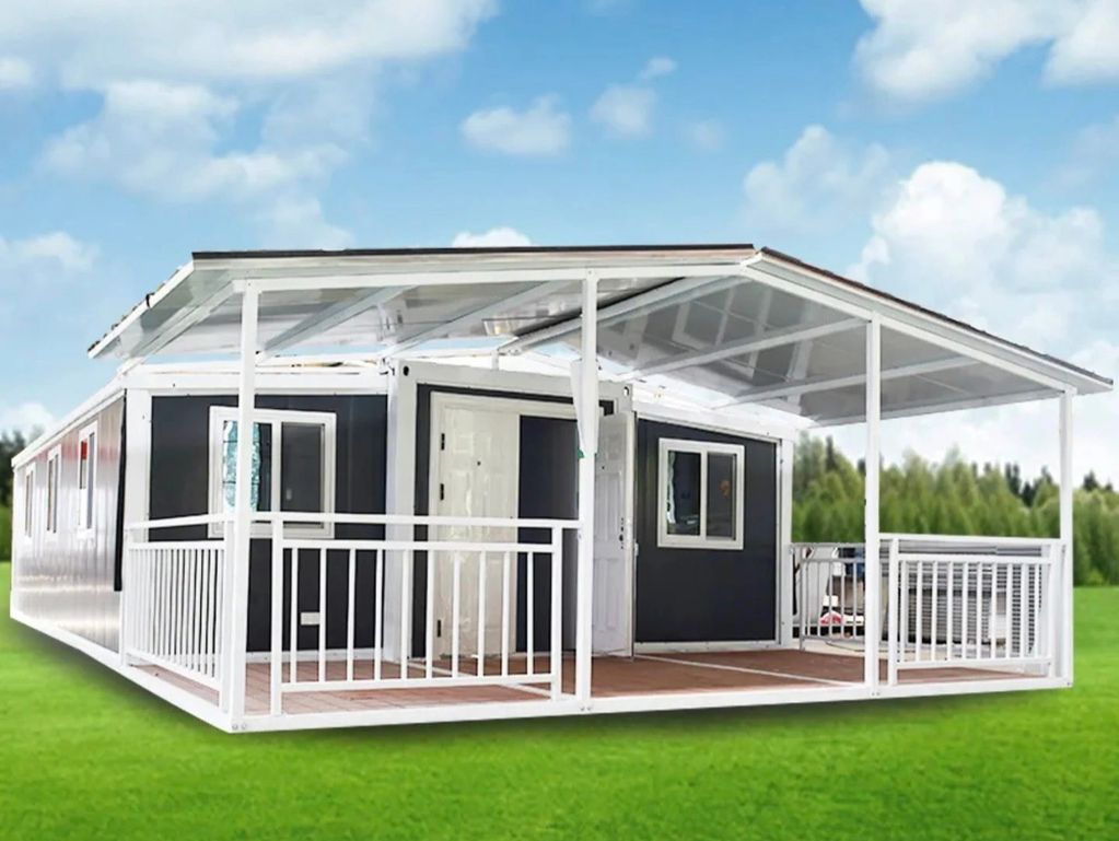 Onyx A stylish black-and-white prefab with a welcoming front porch. Available in 1 or 2-bedroom layo