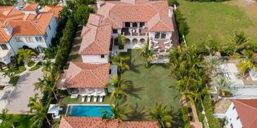 Residential construction on palm beach