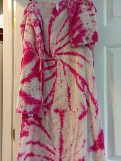 How about custom  dyed matching bath towel sets