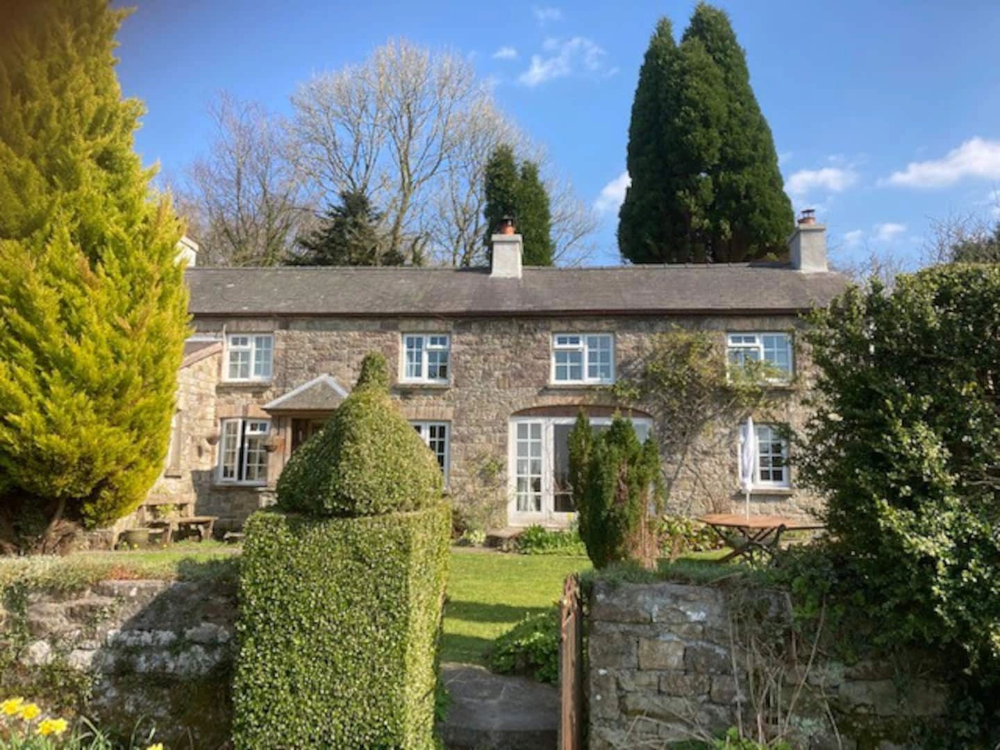 CwmduRetreat Juice Retreat, Juice Retreat, Retreat Center, Hippocrates Health and Wellness