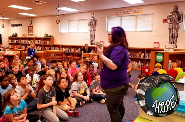 HOPEducation teaching about lizards