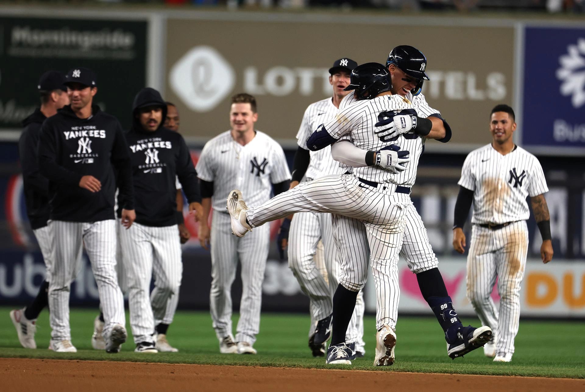Yankees' Kyle Higashioka makes history, too, but felt like 'a passenger'  catching perfect game 