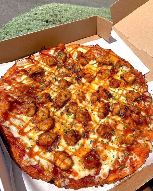 bbq chicken pizza in jamaica