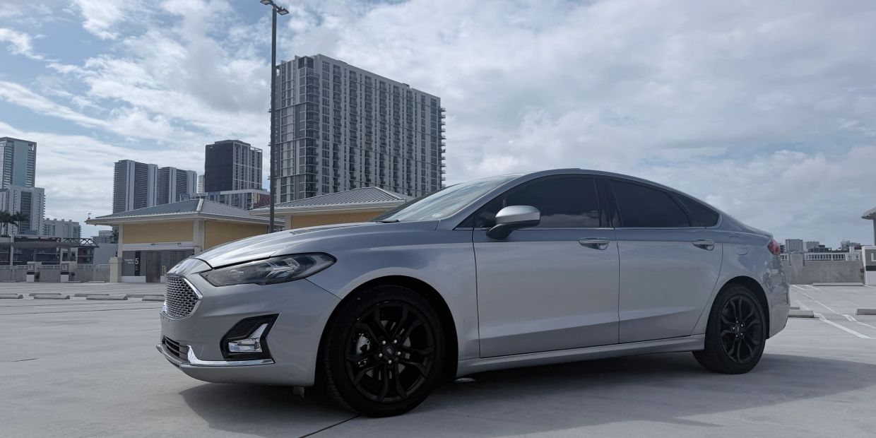 2020 Ford Fusion SE 1.5L EcoBoost FWD for sale in Miami, Florida. Clean, stylish midsize sedan with fuel-efficient turbo engine, automatic transmission, spacious interior, cold A/C, and comfortable ride. Great daily driver for work, school, commuting, or family use. Ford Fusion SE in excellent condition and ready to drive.