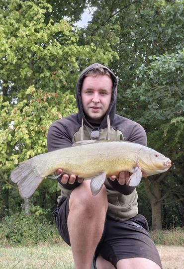 Claydon Park Fishery , fishing Lechlade , fishing Gloucestershire , fishing Wiltshire , tench 