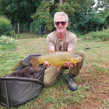 Fishing Fairford , fishing Lechlade , tench fishing , Claydon Park Fishery , Claydon Pike , fish 