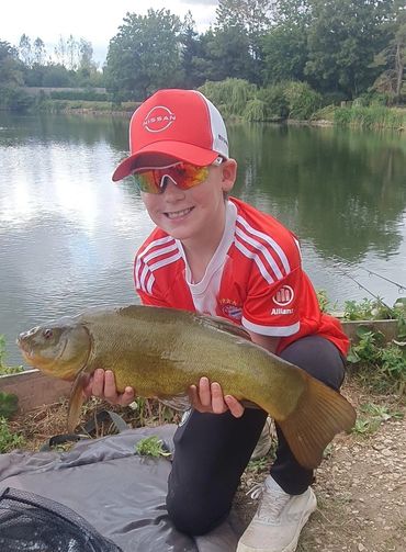 Claydon Park Fishery , fishing Oxfordshire , fishing Cotswolds , fishing Lechlade , fishing oxford