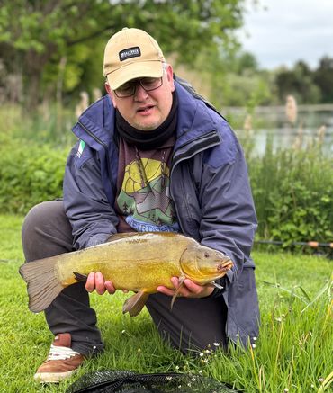 Tench fishing , tench , Claydon Park Fishery , Claydon Fishery , fishing Gloucestershire , fishing
