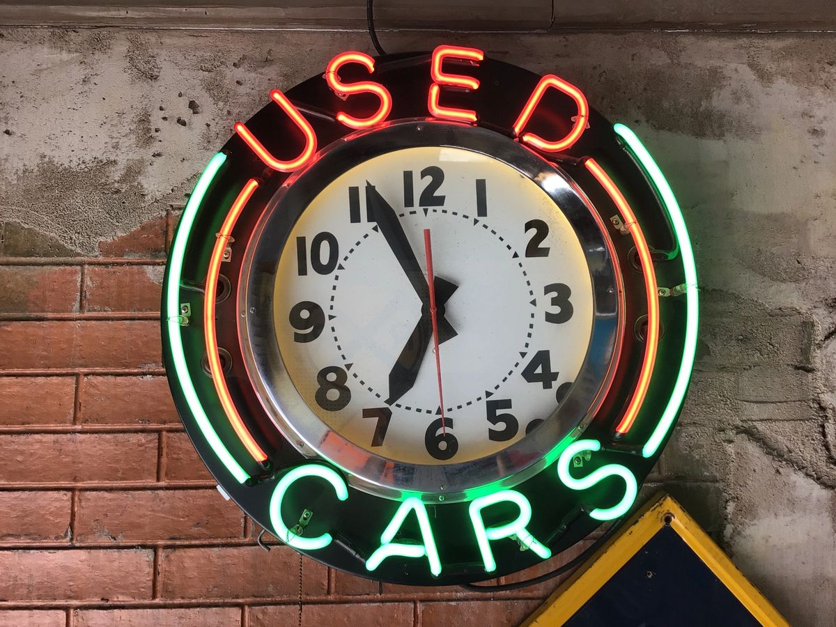 Used Car Neon Clock